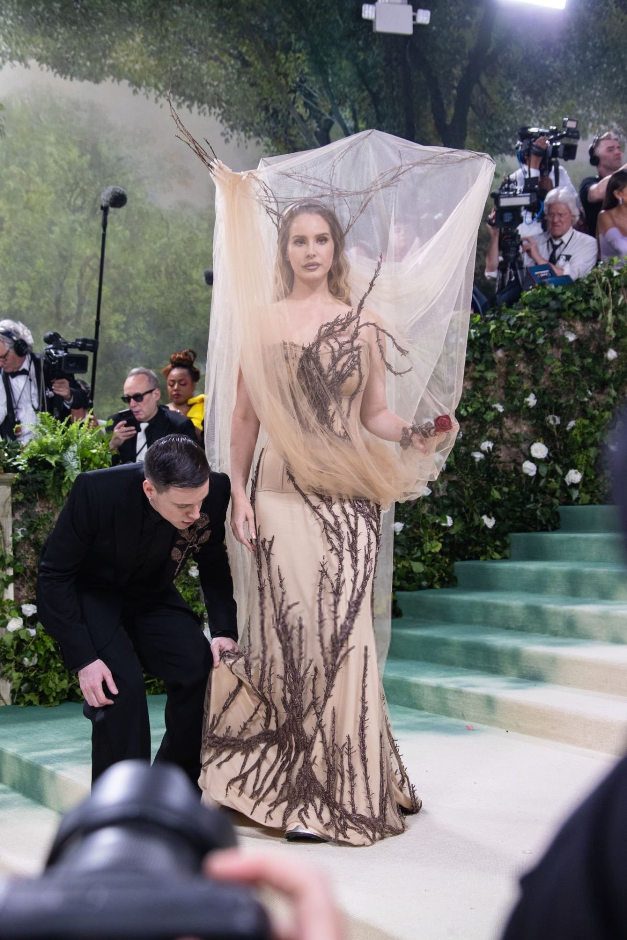 Lana Del Rey at 2024 Met Gala in New York09